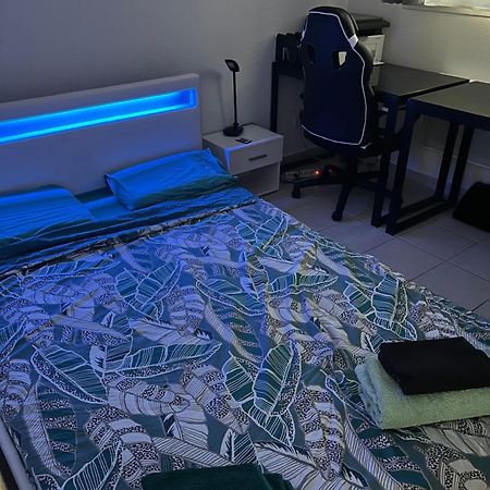 Appt Montpellier 2 Chambres Et 10 Minutes Des Plages Екстер'єр фото
